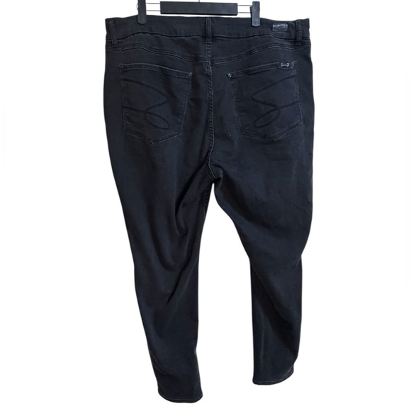 Seven7 Black Denim Jeans with Knee Holes - Picture 3 of 4